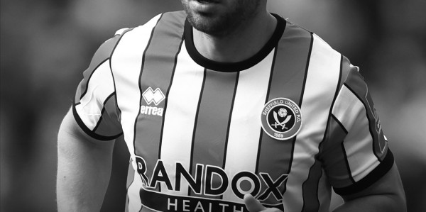 年仅31岁！前英超后卫意外溺亡，400万镑遗产，留给2岁儿子